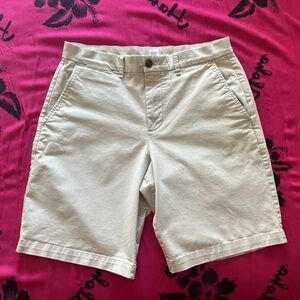 GAP Woman’s short Flat Front Shorts Size 31 10”